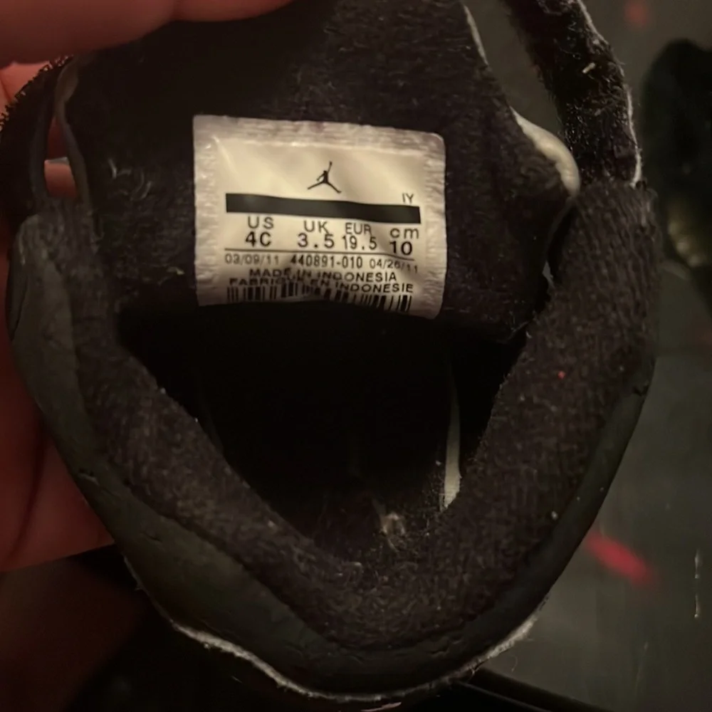 Jordans for baby, black, Size 4c - Picture 5 of 5